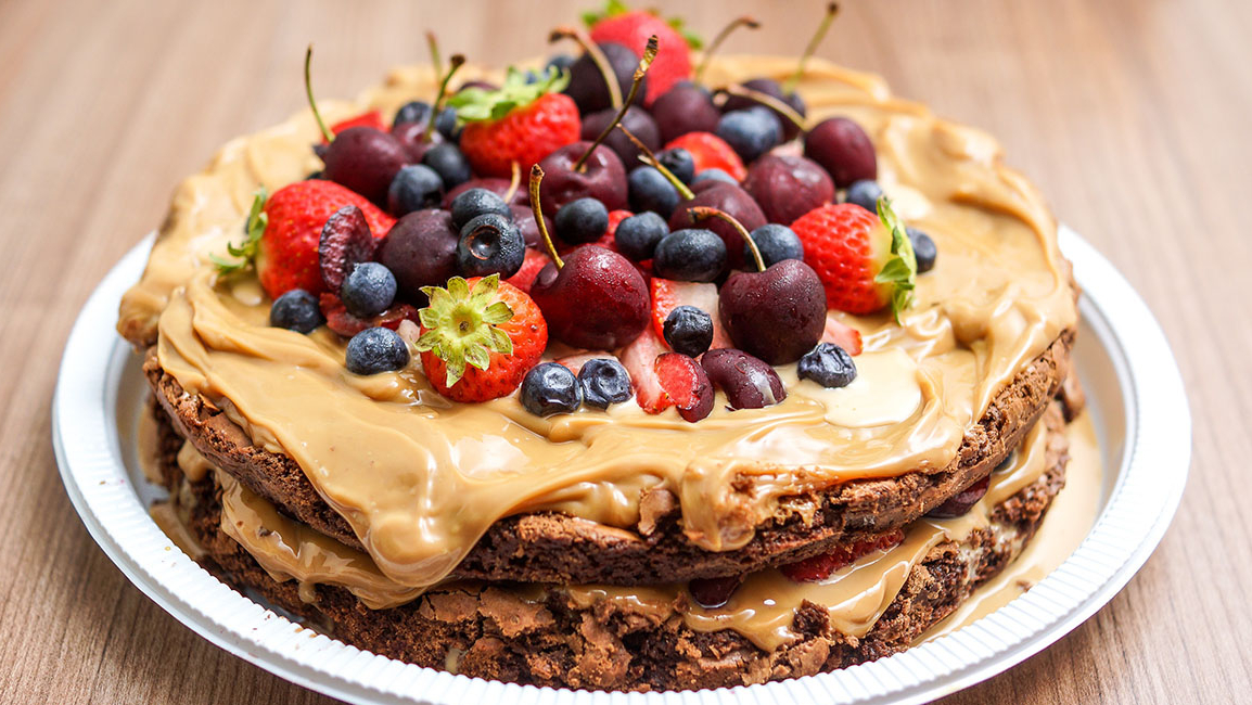 baked-berries-cake-1291712.jpg